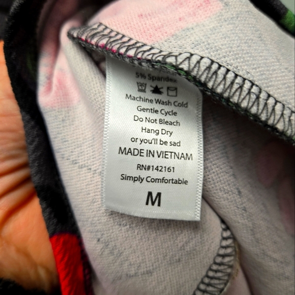 Vintage Lularoe Amelia M Pink and Black Floral Pattern NWT - Picture 4 of 7